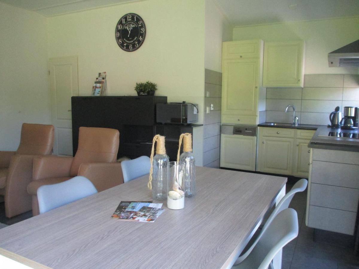 Comfortabel Vakantiehuis Aan Zee En Meer ! Kamperland Exteriér fotografie