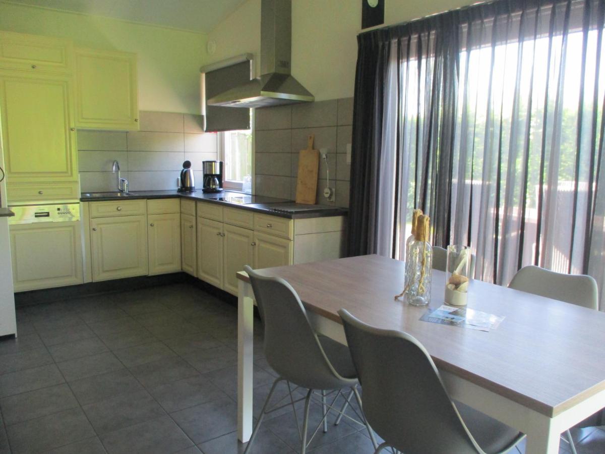 Comfortabel Vakantiehuis Aan Zee En Meer ! Kamperland Exteriér fotografie